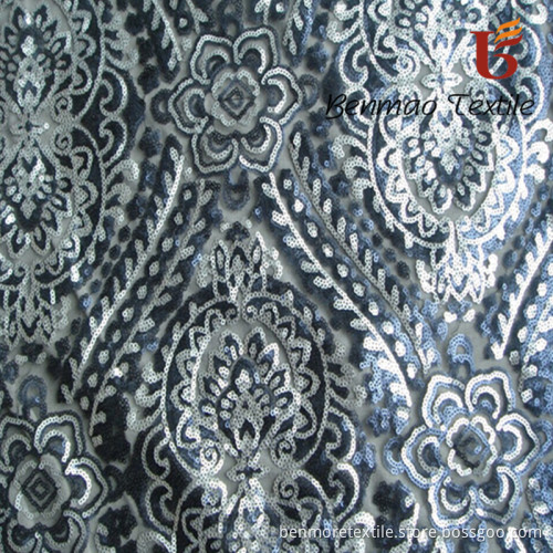 Fashion & Beautiful Sequin Embroidery Fabric on Mesh Ground